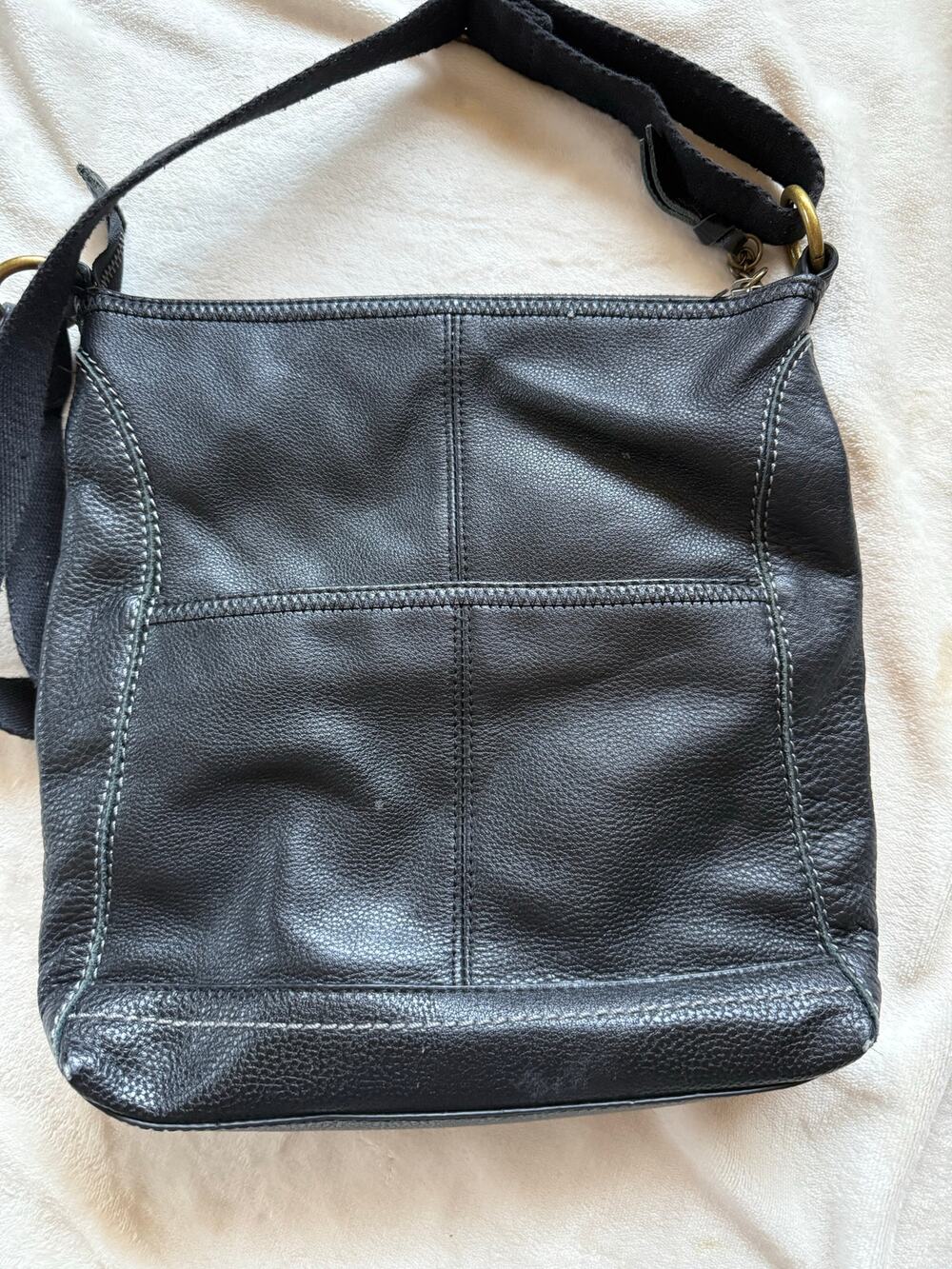 The Sak Iris Leather Hobo Bag Crossbody